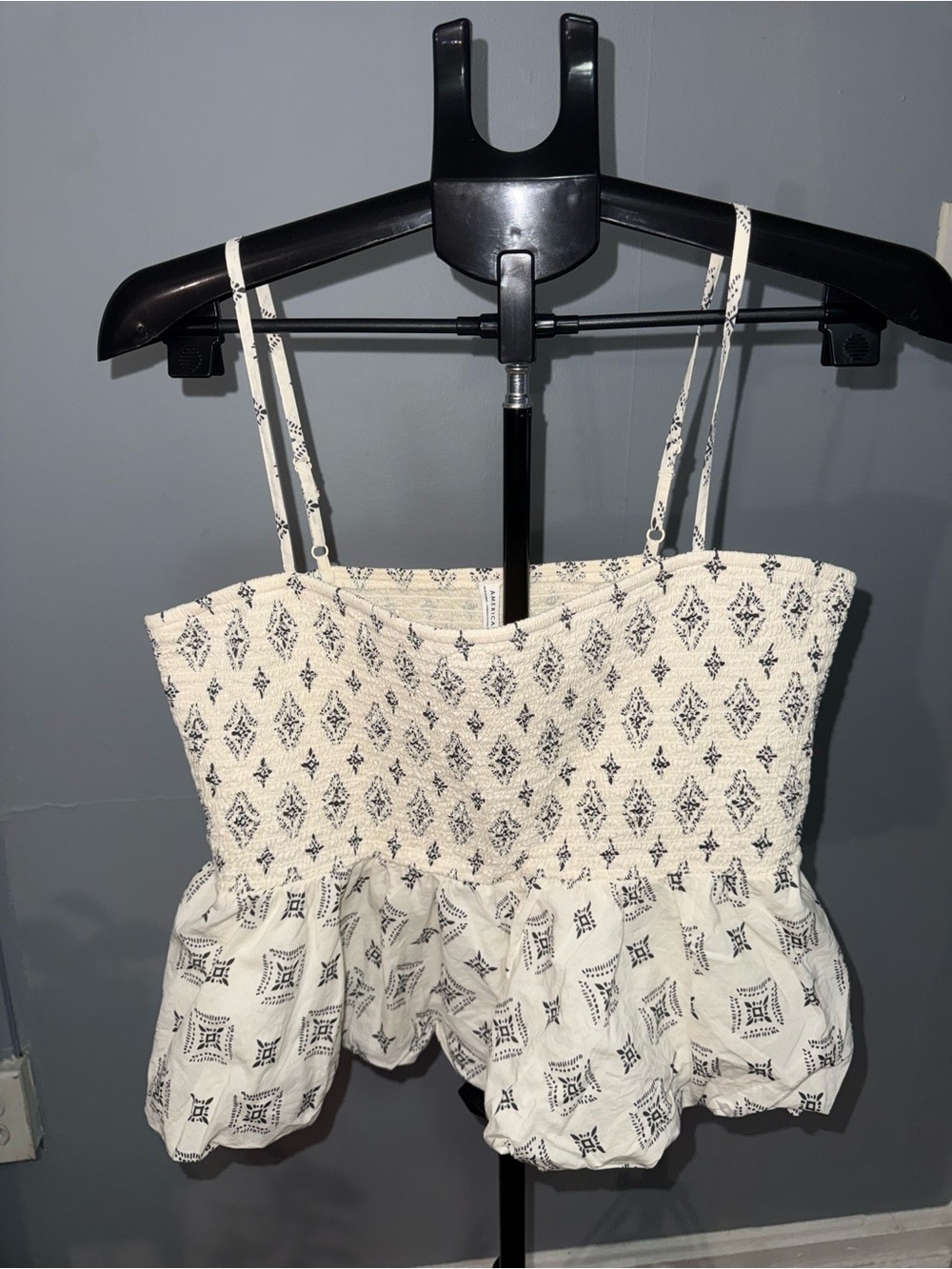 American Eagle Large Smocked Peplum Cami Top Boho Cottagecore Cream Black - Picture 2 of 8